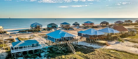 House, 4 Bedrooms | Exterior