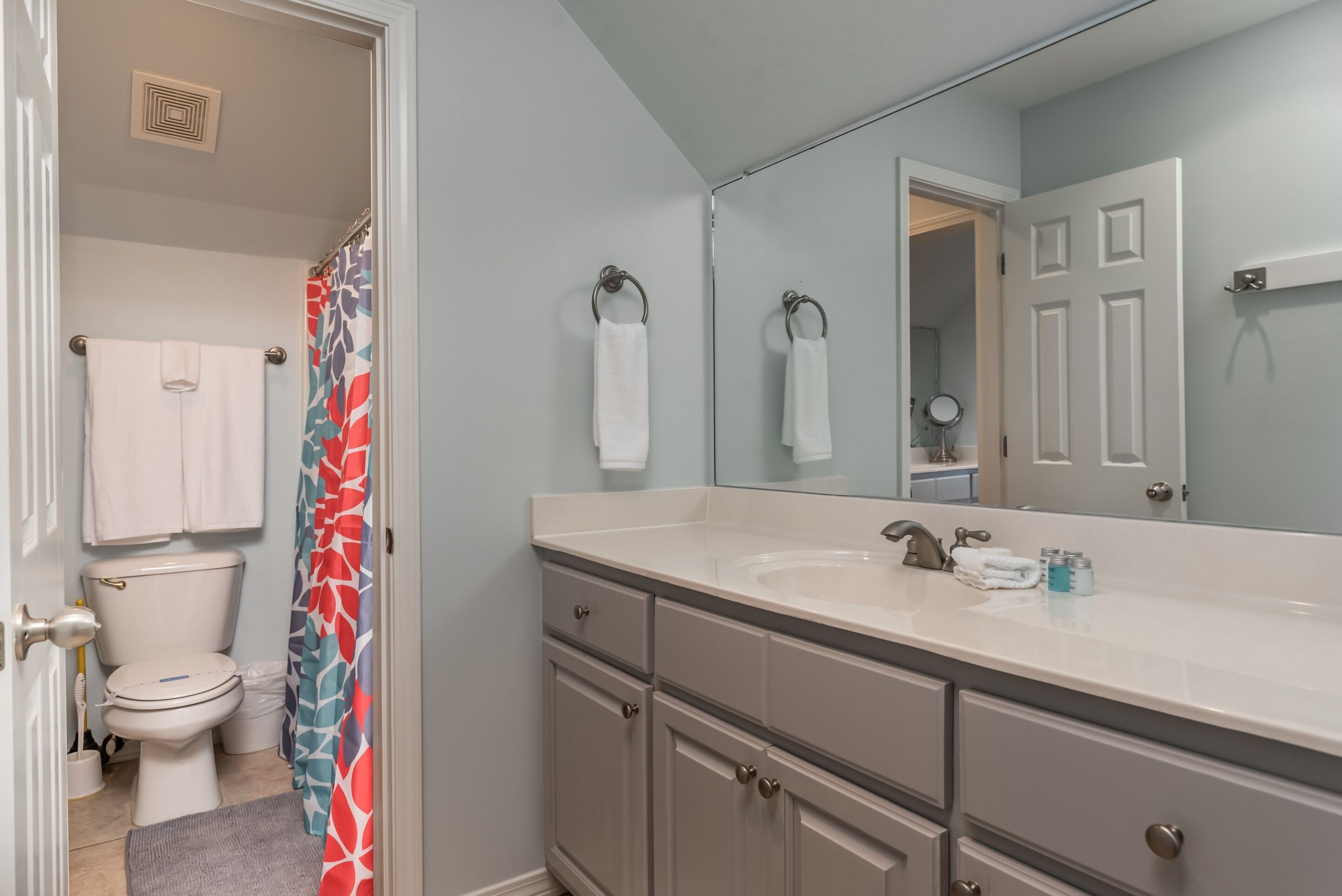 Island Escape - Gulf Access And Pet Friendly - Plus Amazing Views From The Crows Nest! 5 Bedroom Home by Redawning