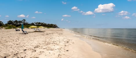 House, 4 Bedrooms | Beach