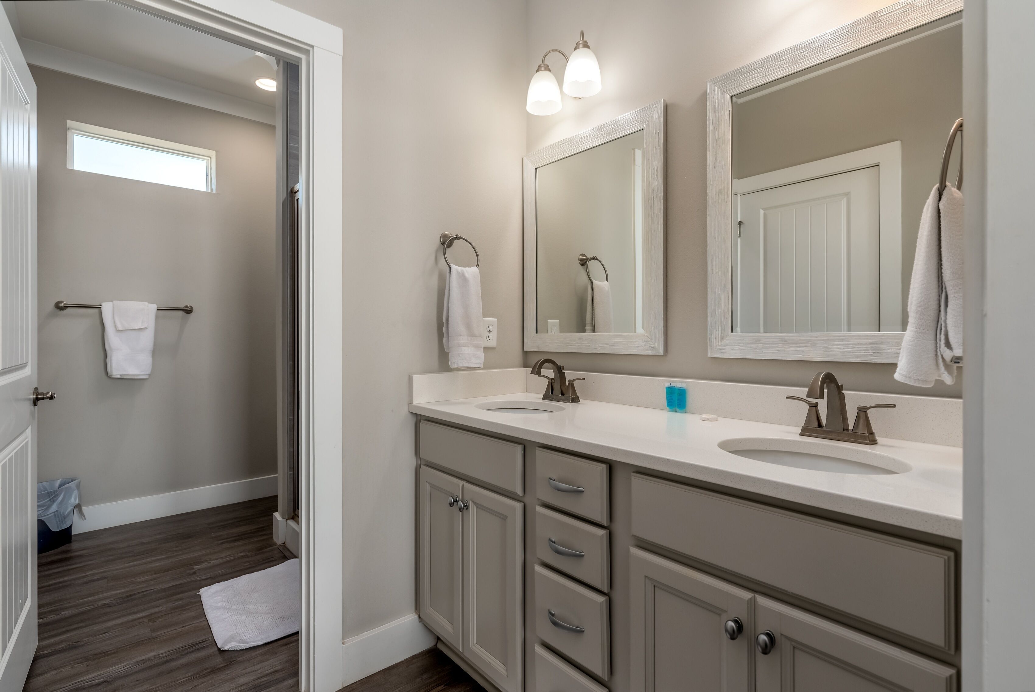 Island Time Iv - Pet Friendly! Private Heated Gulf Facing Pool - Covered Porches And Sundecks - This Amazing Home Has It All! 5 Bedroom Home by Redawning