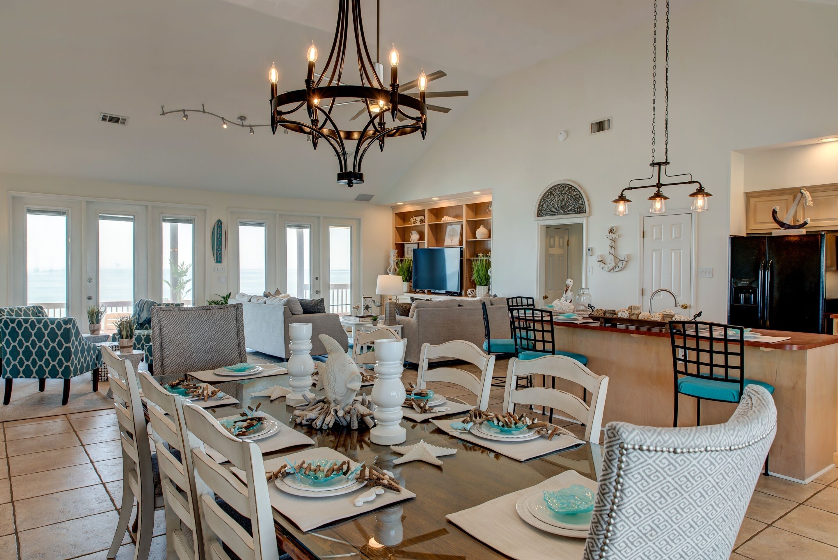 House, 4 Bedrooms | Private kitchen | Fridge, oven, coffee/tea maker, toaster