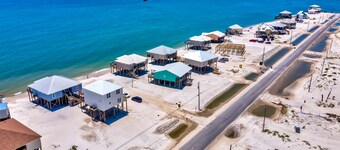 Beach Break - Pet Friendly! Relax With Friends, Family, And Mans Best Friend! 4 Bedroom Home by RedAwning