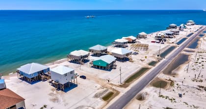 Beach Break - Pet Friendly! Relax With Friends, Family, And Mans Best Friend! 4 Bedroom Home by RedAwning