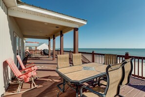 Maison, 4 chambres | Balcon