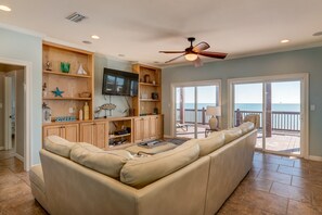 Maison, 4 chambres | Intérieur