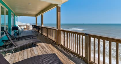 Moasis - Once In A Lifetime Views - 3 Master Suites - Room For Everyone! Make Memories At Moasis! 6 Bedroom Home by RedAwning