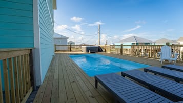House, 6 Bedrooms | Pool