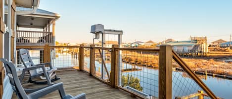 House, 4 Bedrooms | Terrace/patio