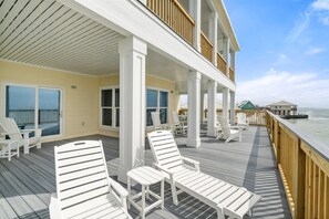 House, 6 Bedrooms | Terrace/patio