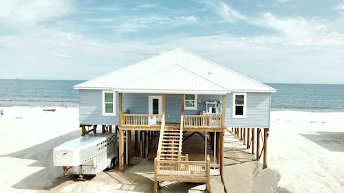 Pelicans Perch - Half Acre Private Lot Directly On The Gulf Of Mexico. The Perfect Setting For Life Long Family Memories! 4 Bedroom Home by RedAwning