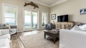 House, 4 Bedrooms | Living area | Flat-screen TV