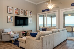 House, 5 Bedrooms | Living room - Blue Oasis - Private Backyard Beach - Pool, Hammocks, Kayaks, Even Crab Traps So You Can Catch Dinner! 5 Bedroom Home by RedAwning (Dauphin Island)