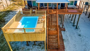 House, 5 Bedrooms | Pool