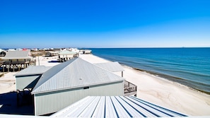 House, 4 Bedrooms | Aerial view