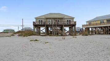 Nhà, 4 phòng ngủ | Ngoại thất