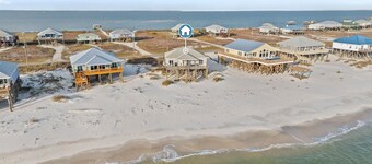 Off The Hook - Very Private Lot With Amazing Gulf Views Perfect For Your Family Beach Vacation 4 Bedroom Home by RedAwning