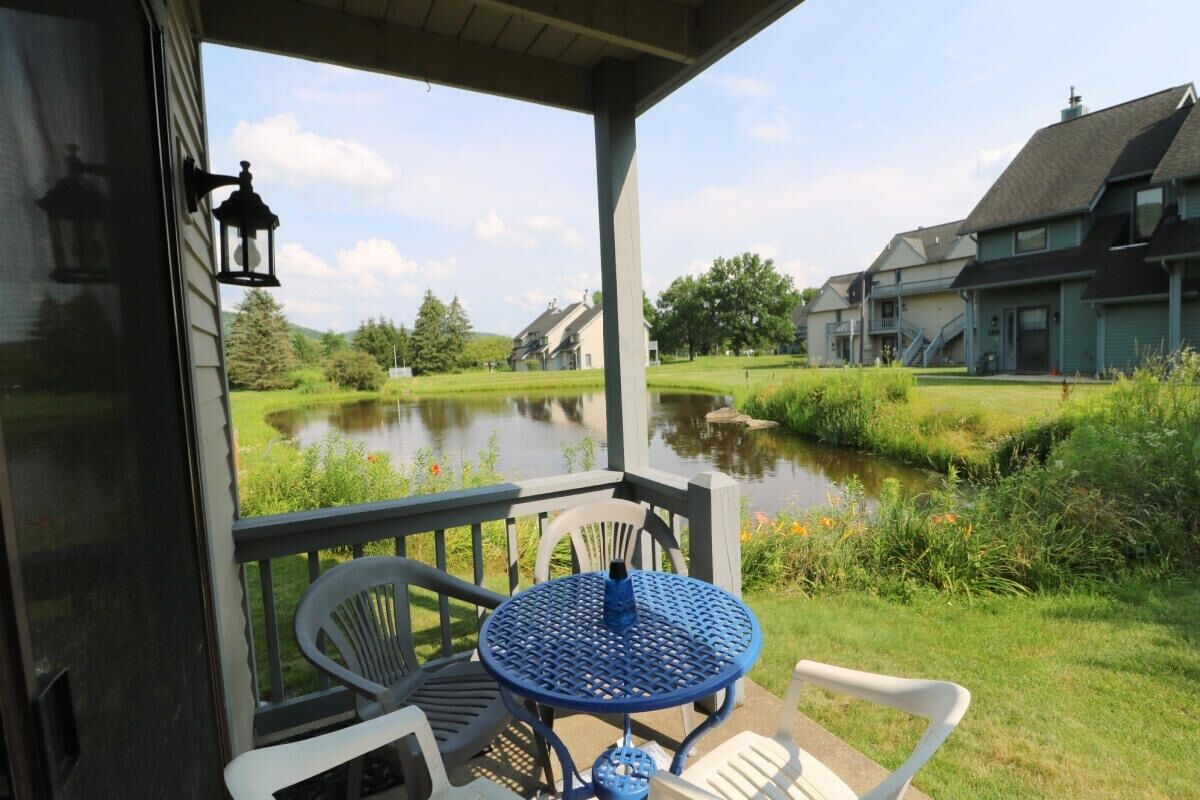 Wildflower 159 2 Bedroom Home by Redawning