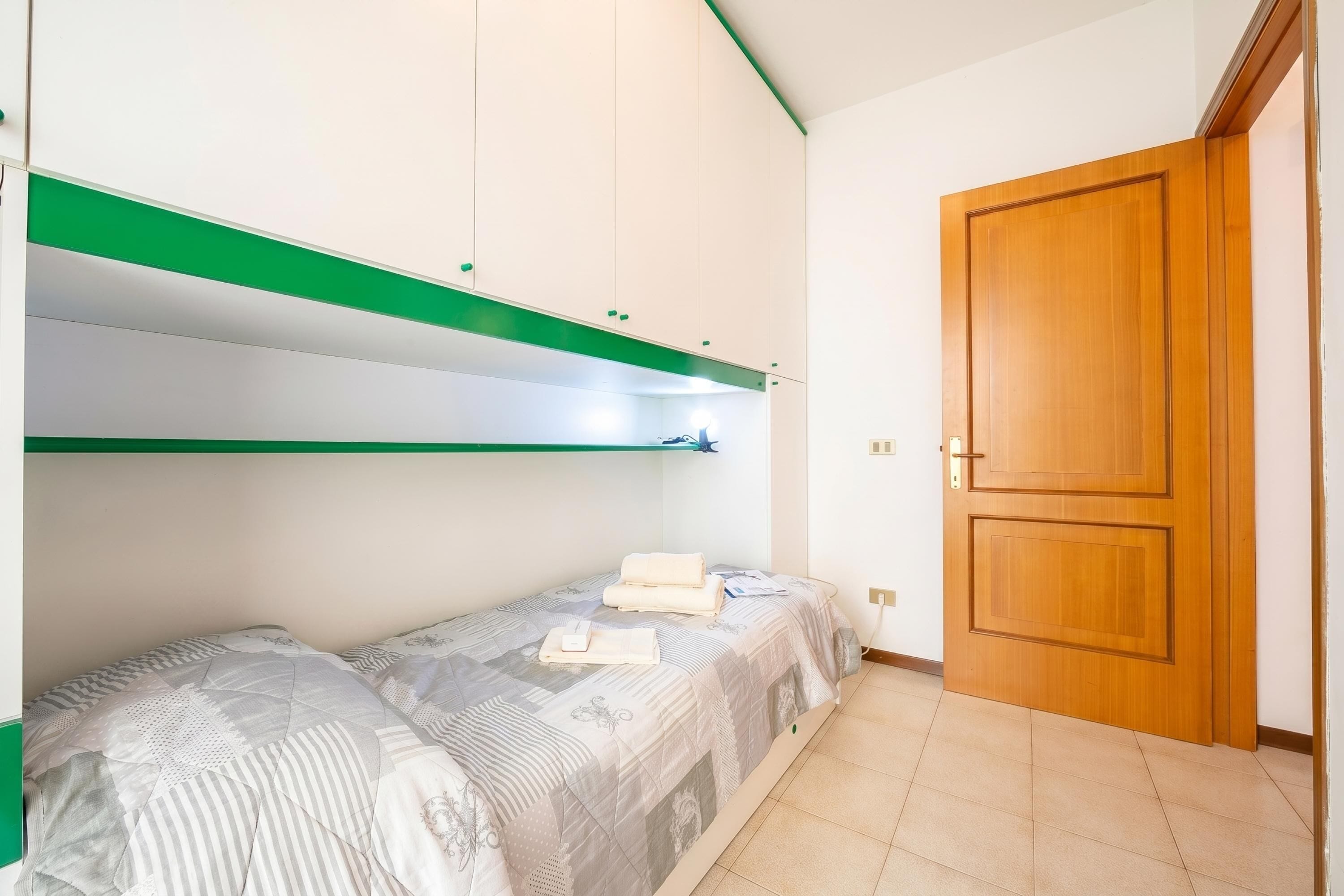 Departamento familiar, varias habitaciones (Cinzia Apartment Front Beach) | 2 habitaciones, wifi gratis y ropa de cama 