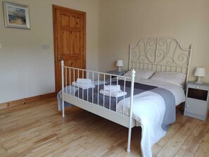 4 chambres, bureau, rideaux occultants, Wi-Fi gratuit