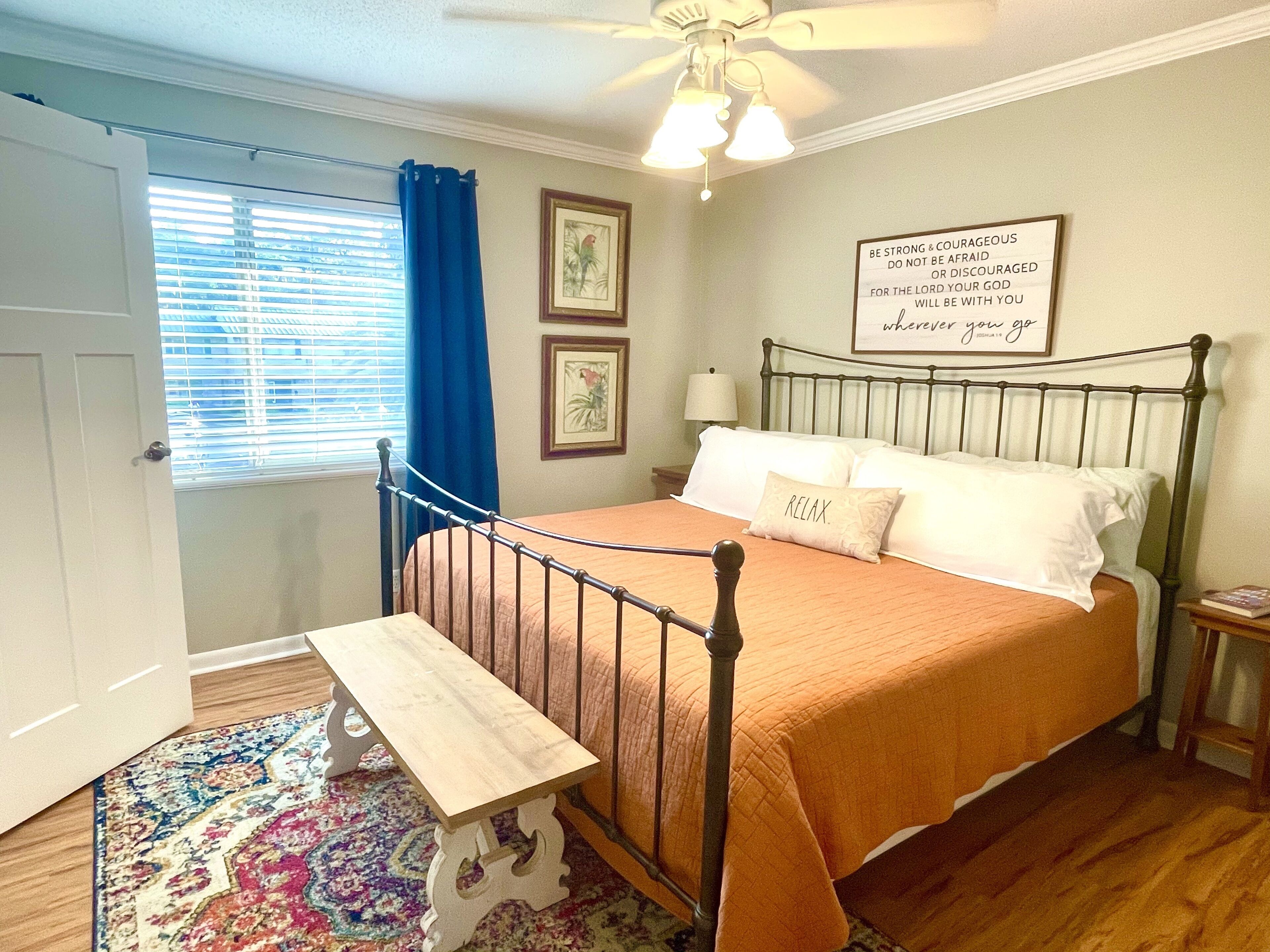 Close to East Beach & Restaurants! Pool! Townhouse!