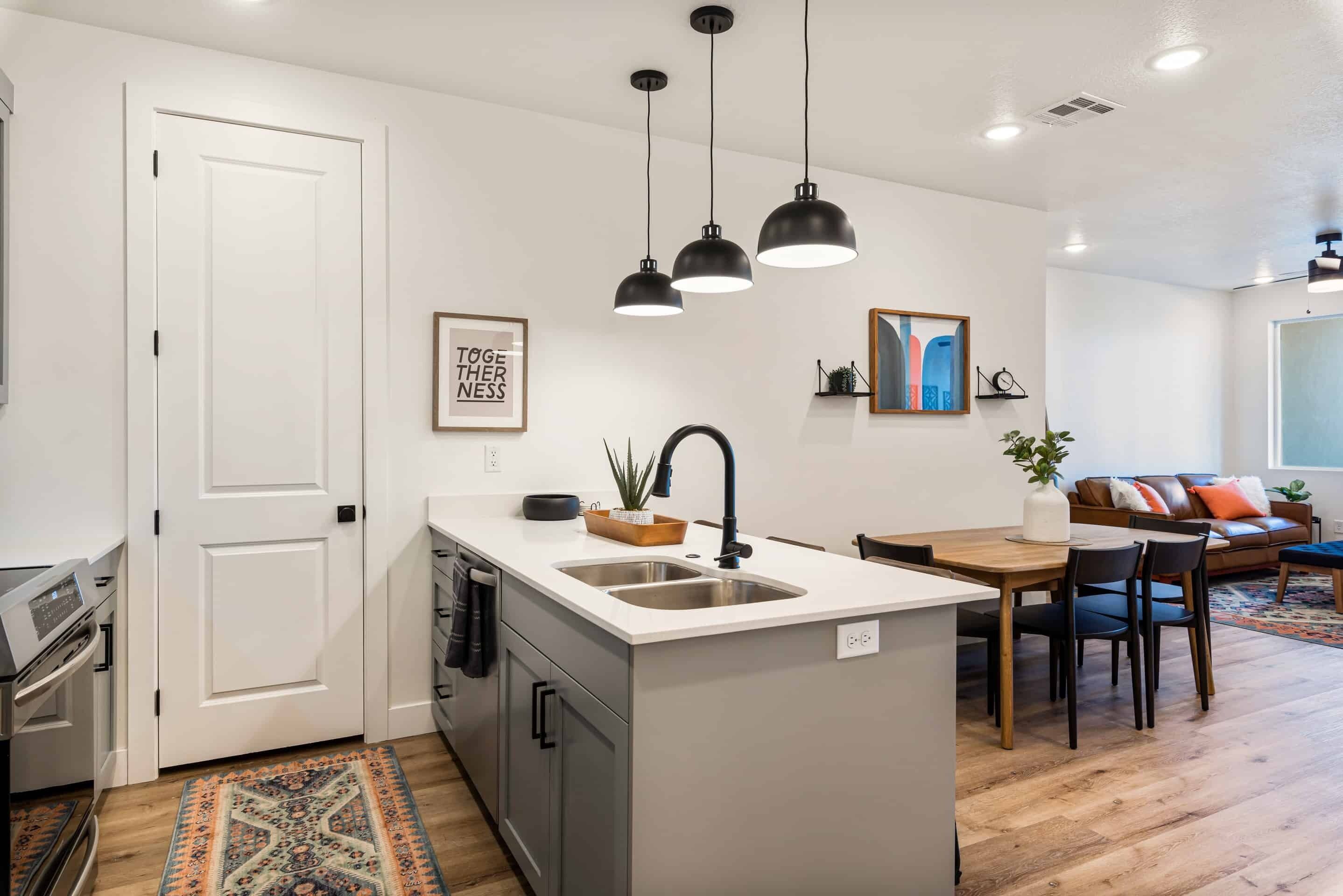 The Suite Spot #101, DESERT COLOR LAGOON AND BEACHES