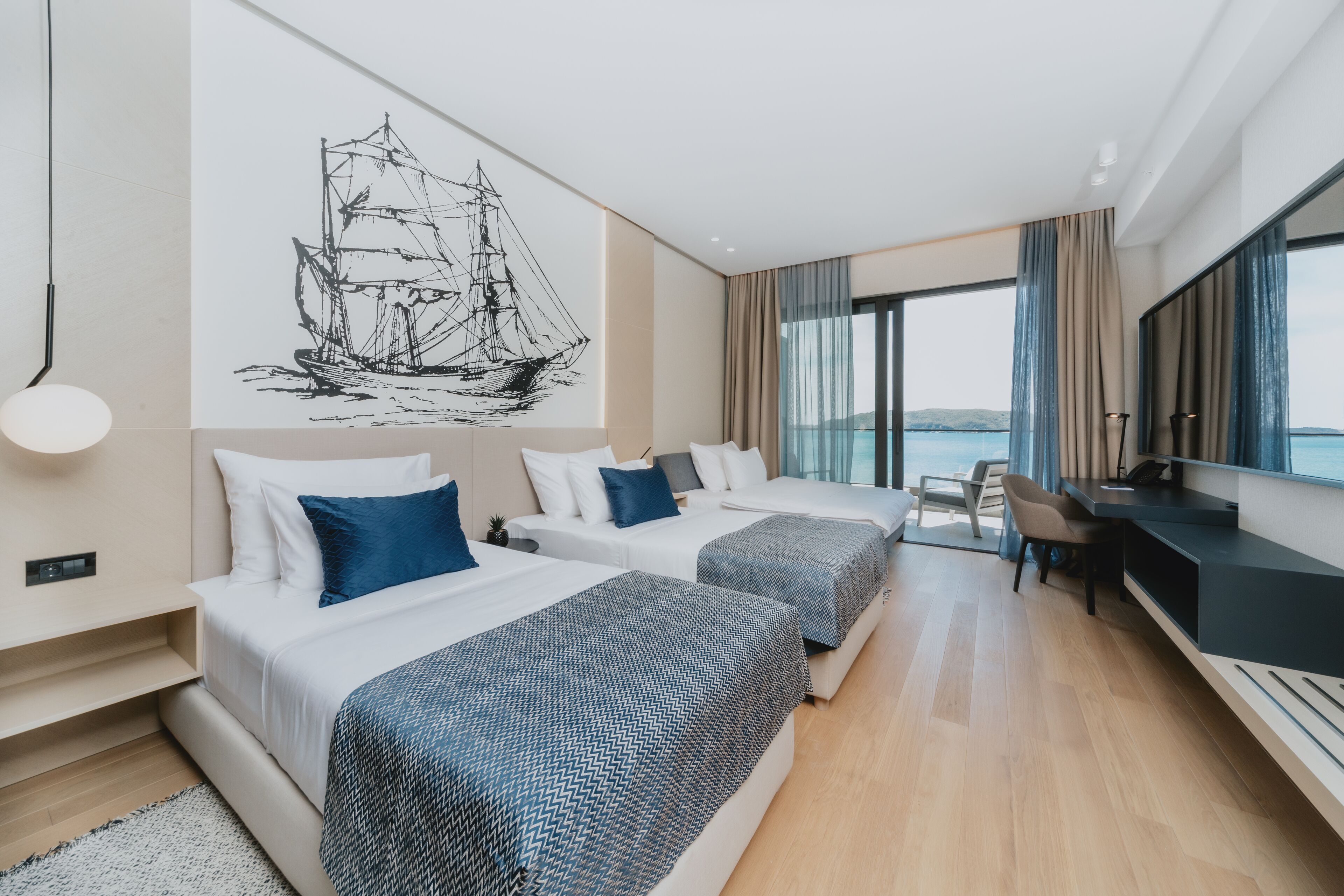 프리미엄 룸 | 미니바, 객실 내 금고, 책상, 암막 커튼