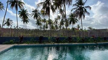 Apartment | Pool | Outdoor pool
