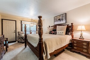 2 bedrooms, Internet, bed sheets - Fireplace, Private Balcony, River/Forest Views! (Breckenridge)