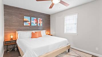 2 makuuhuonetta, työpöytä, silitysrauta/-lauta, Wi-Fi