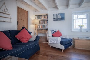 Cottage (2 Bedrooms) | Living area | 32-inch Smart TV with digital channels, TV, fireplace - Flygate - 2 Bedroom Cottage - Lawrenny (Kilgetty)