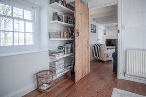 Cottage (2 Bedrooms) | Living area | 32-inch Smart TV with digital channels, TV, fireplace - Flygate - 2 Bedroom Cottage - Lawrenny (Kilgetty)