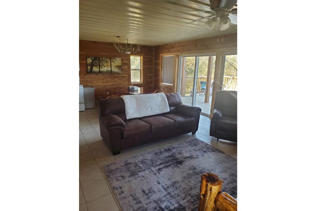 Cedar River Retreat & Hideaway