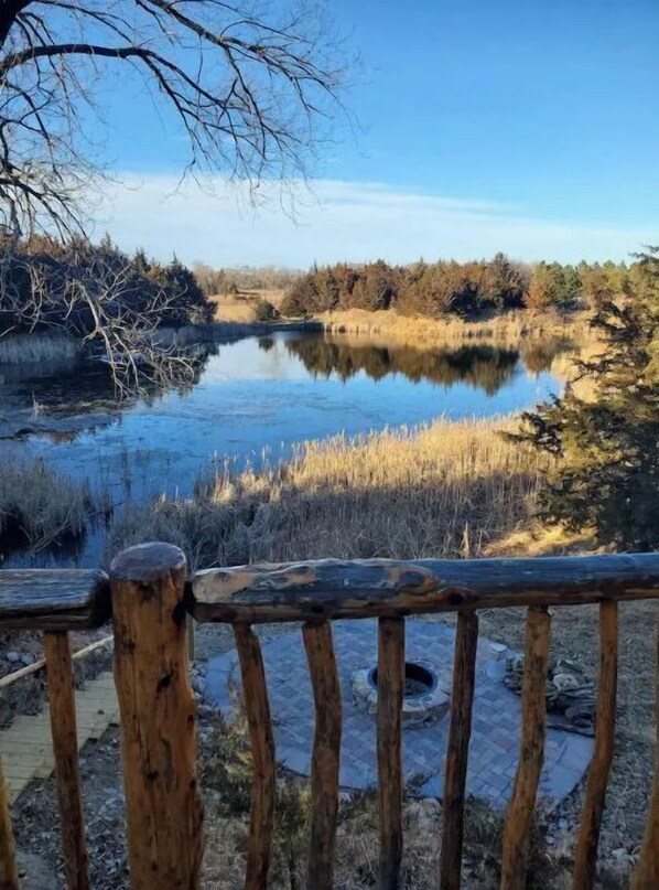 Property grounds - Cedar River Retreat & Hideaway (Ericson)