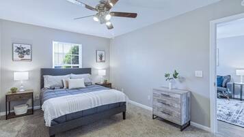 3 bedrooms, desk, iron/ironing board, WiFi