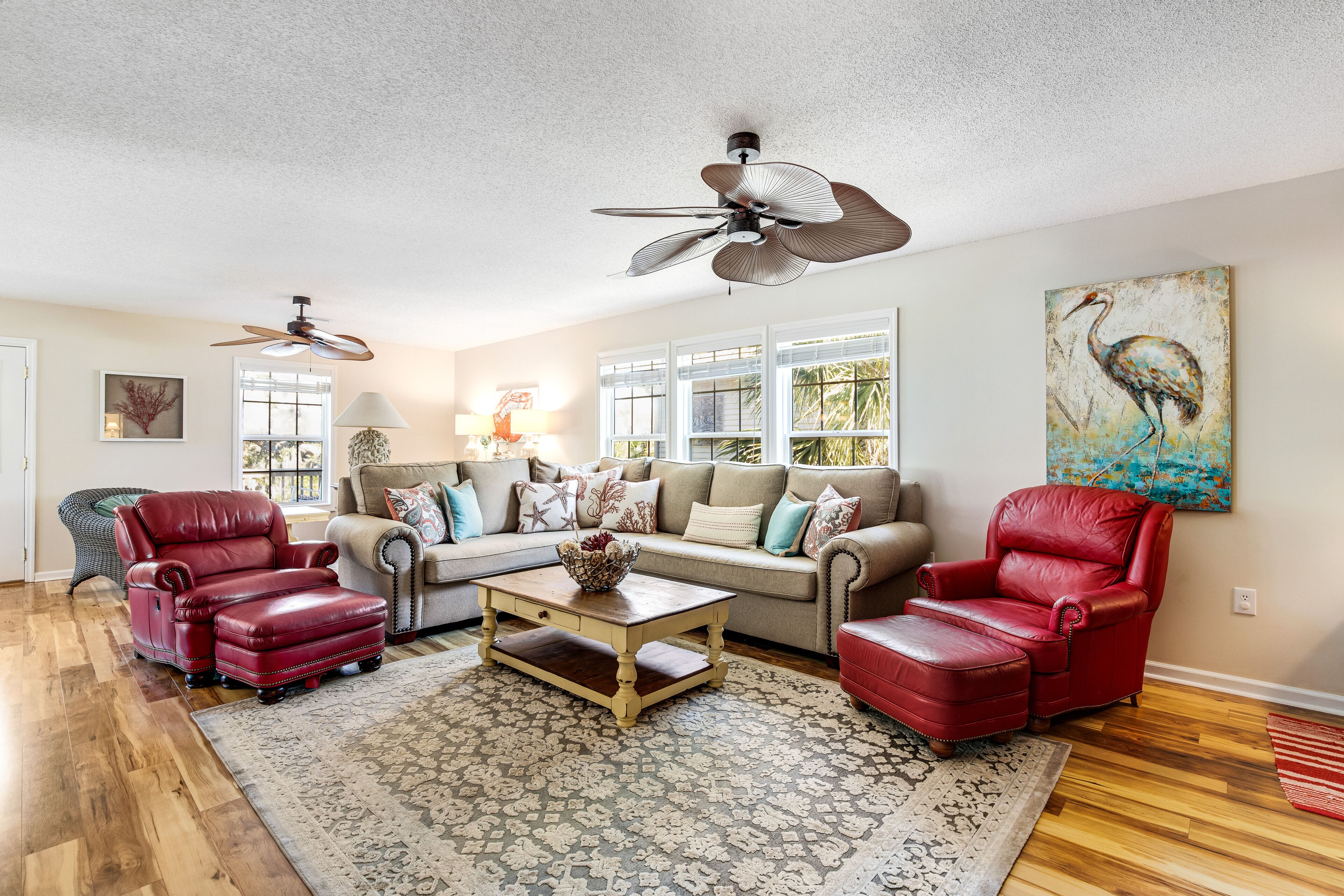 Bay view home three blocks to the beach with WiFi, central AC, and private w/d