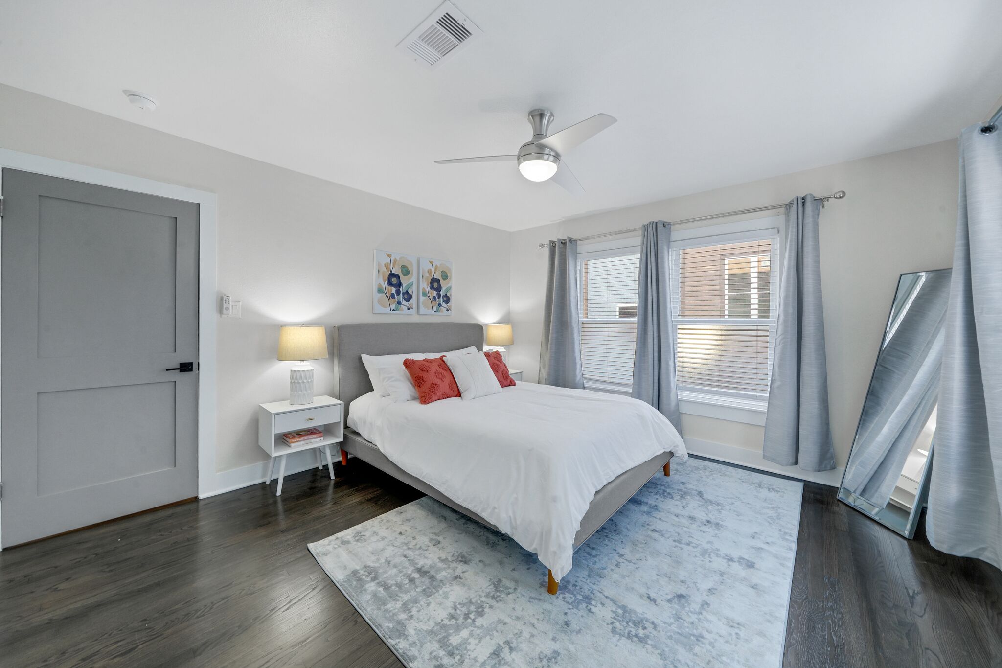 Stylish 4 bed home in Rice Village/Tx Med Center