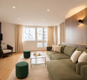 TV, offices - Montparnasse Premium flat, lift and balcony for 6 (Paris)