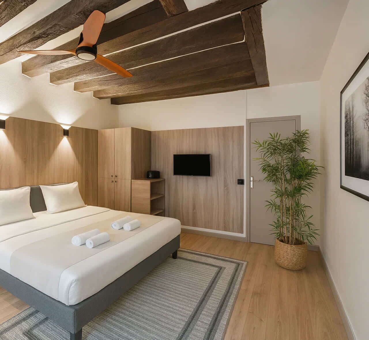 Bügeleisen/Bügelbrett, Reisekinderbett, WLAN, Bettwäsche