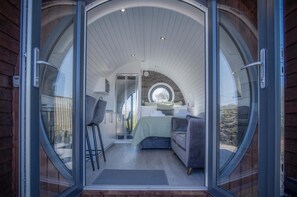 1 bedroom, iron/ironing board, WiFi - Bracken Burrows - 1 Bedroom Pod - New Hedges (Tenby)