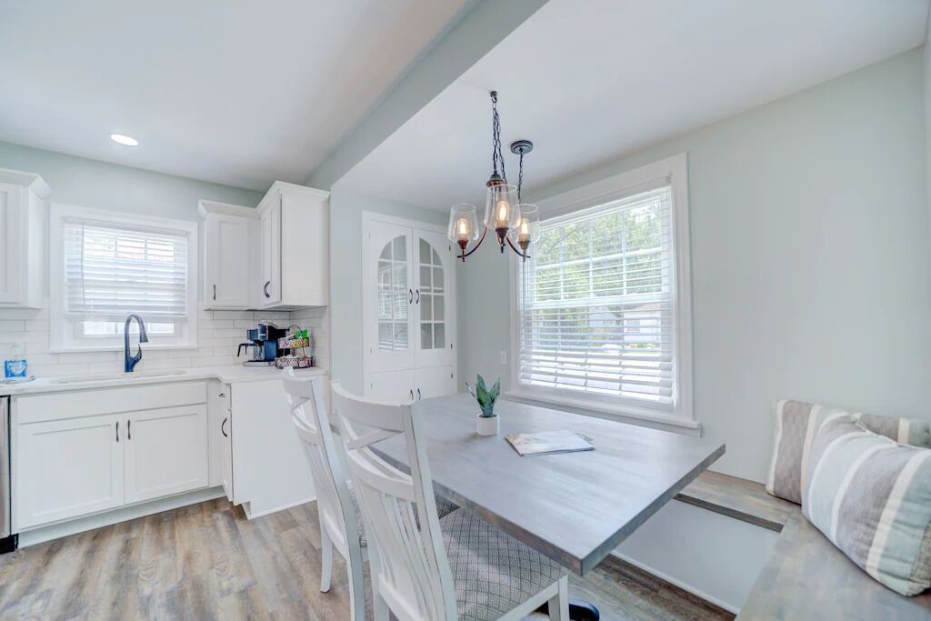 Cute Cape Cod House!