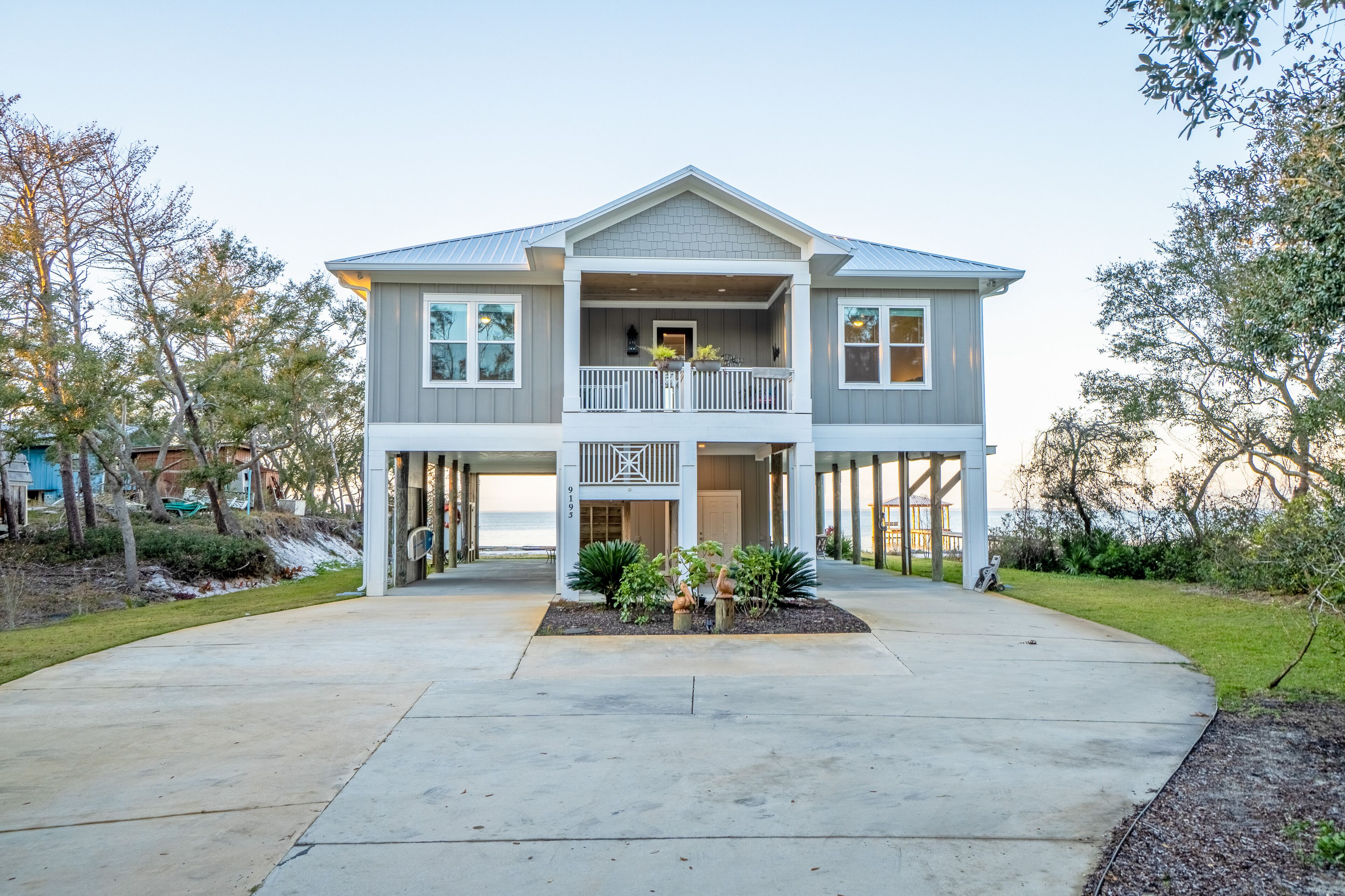 Waterfront beauty w/private dock, deck, patio, central AC & heat (2 systems)