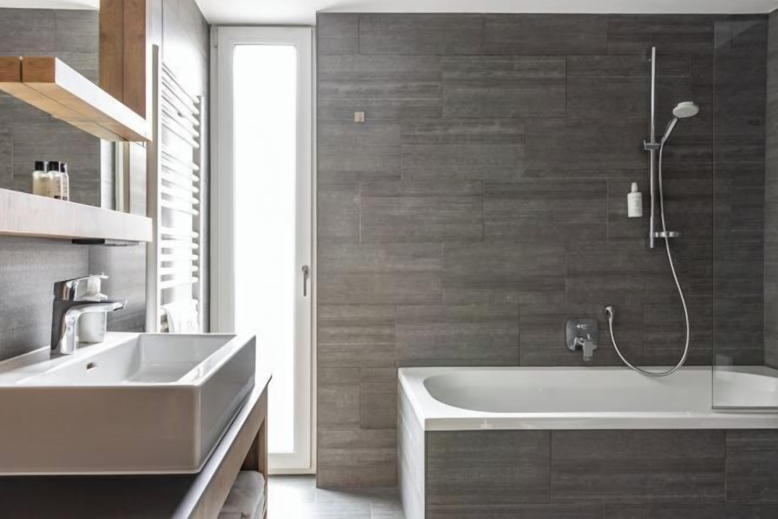 Safe på rommet, skrivebord, barnesenger og wi-fi (inkludert)