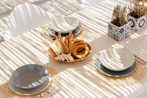 Dining - Villa Veroni, Kastraki Beach (Naxos)