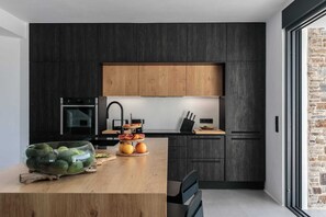 Réfrigérateur, four, plaque de cuisson, lave-vaisselle