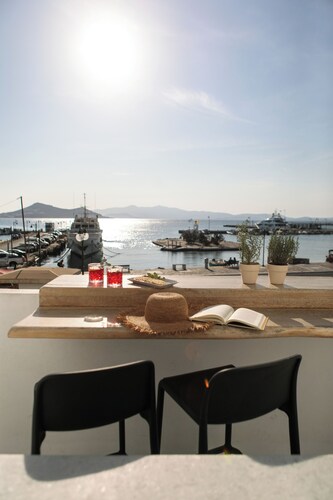Anamnesia Collection • 2BR Apart Naxos Town