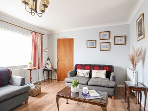 Interior - Bro Mebyd (Criccieth)