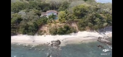 Stunning Oceanfront 4-Bdrm Villa w/ Infinity Pool