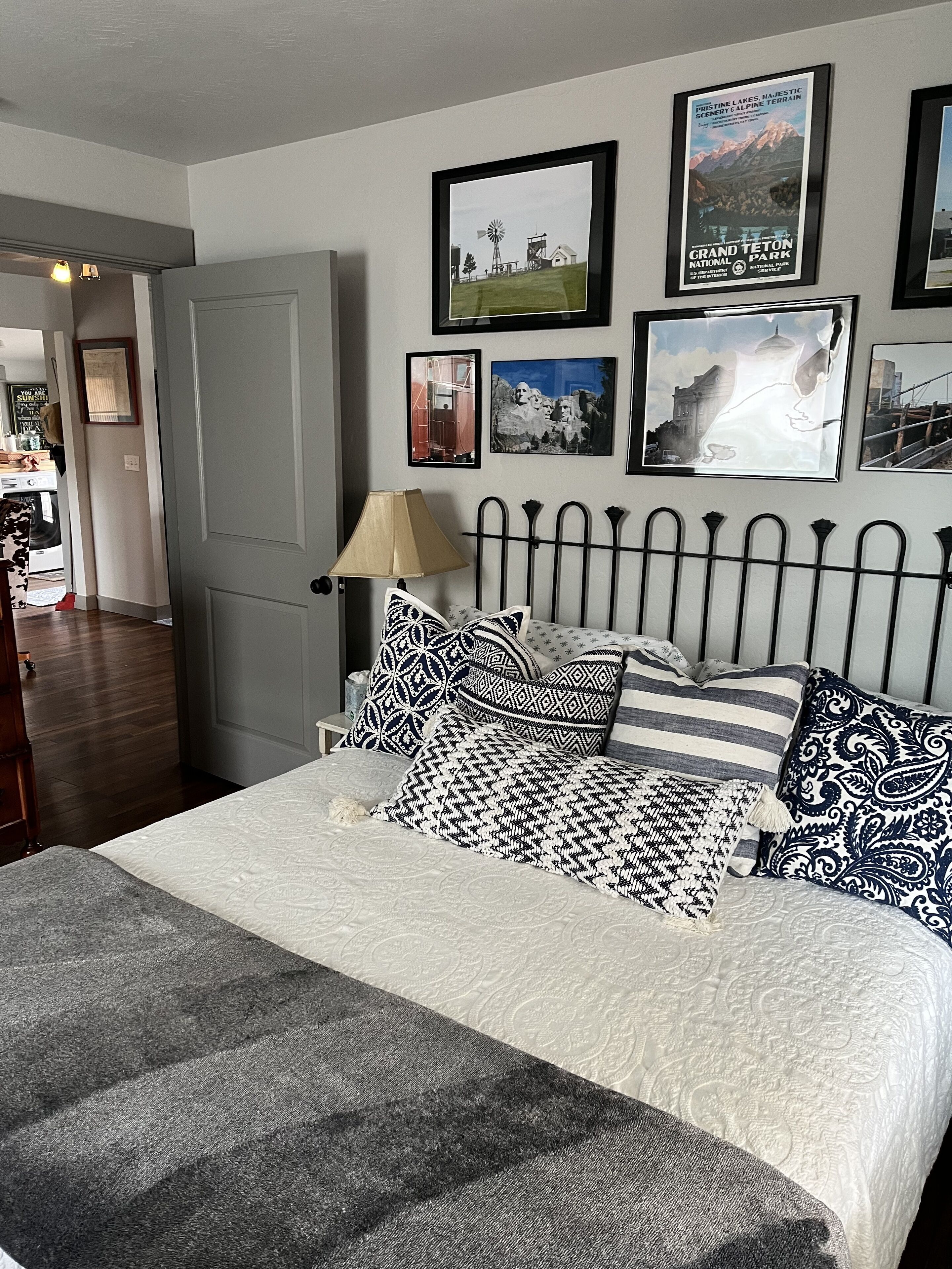 Country Farmhouse close to Wineries, Restaurants, & Farm stands