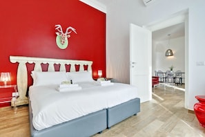2 chambres, fer et planche à repasser, Wi-Fi gratuit, draps fournis