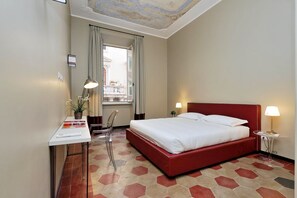 3 bedrooms, iron/ironing board, free WiFi, bed sheets - Monti Apartments - M4 (Rome)